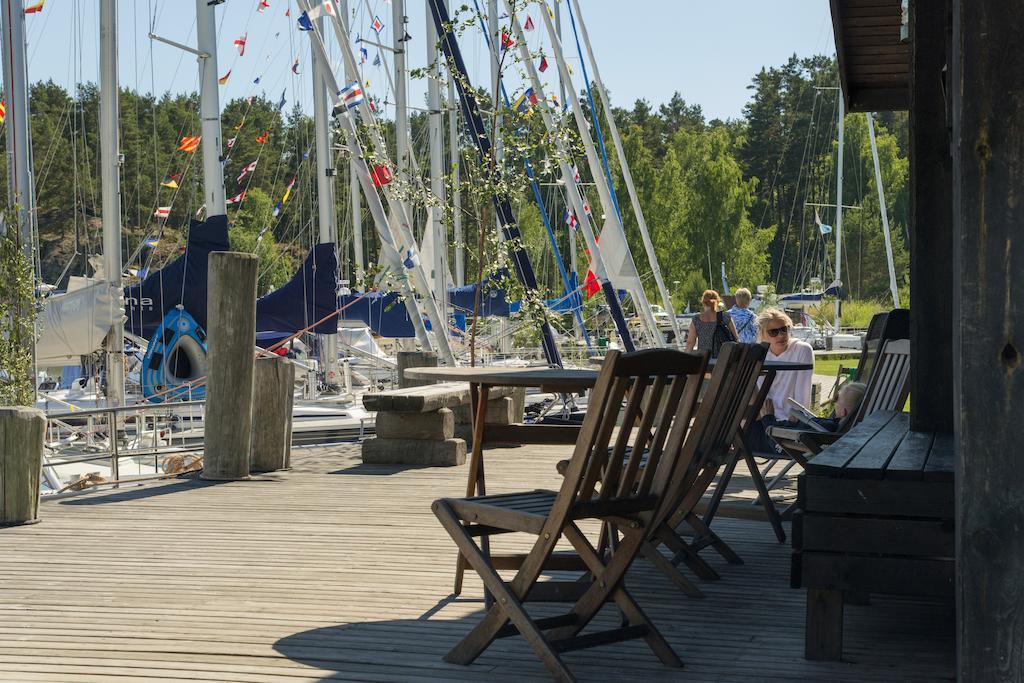 Holiday home Peterzens Boathouse Laupunen