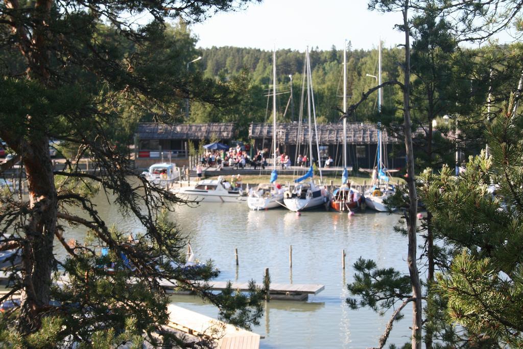 Peterzens Boathouse Laupunen